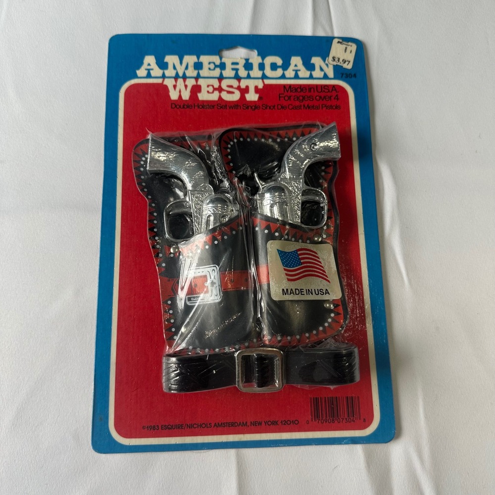 Vintage 1983 American West Double Holster Set Die Cast Metal Pistols 7304 USA